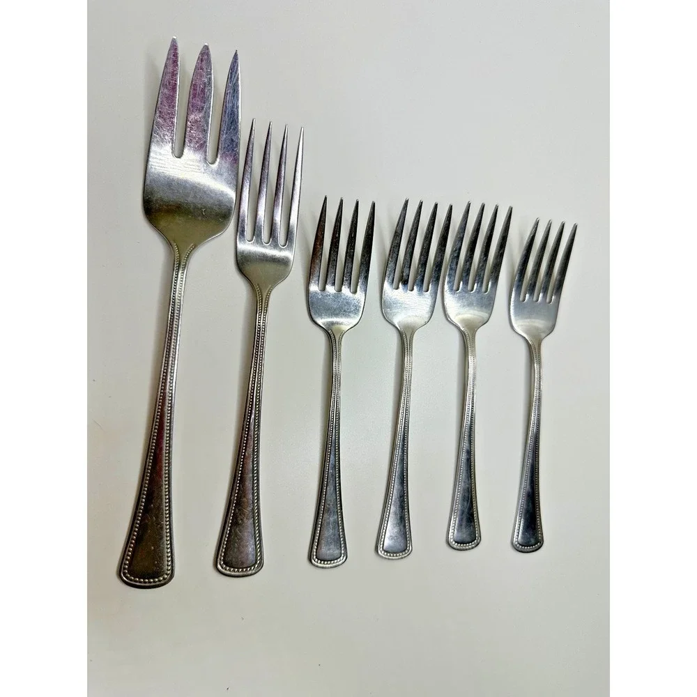 BEADED ARTISTRY  NEEDLEPOINT Oneida LTD Stainless Silverware Flatware 6 Pc Forks